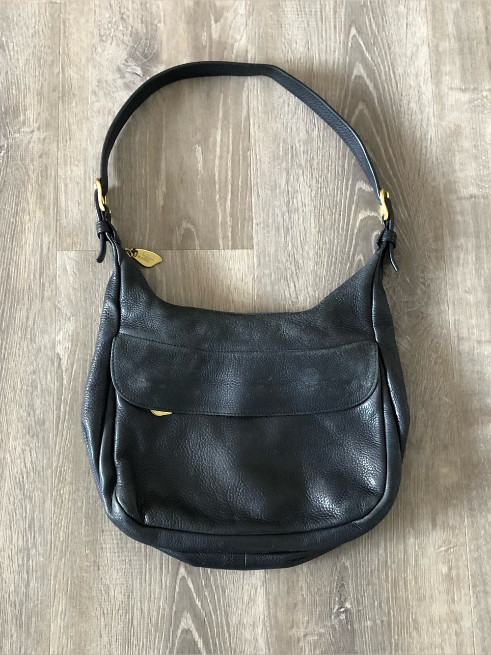 Libaire Vintage Pebbled Leather Shoulder Bag in Black USA